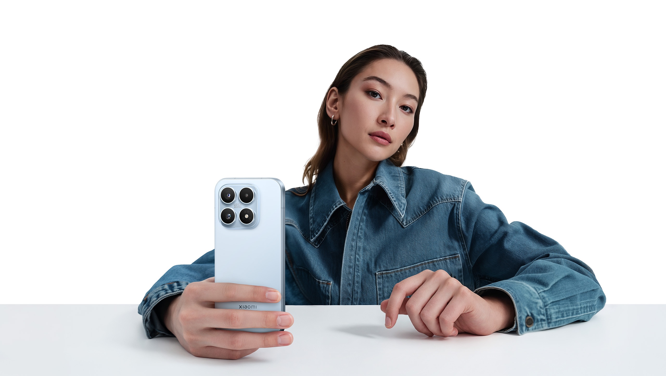 Xiaomi 17 plava