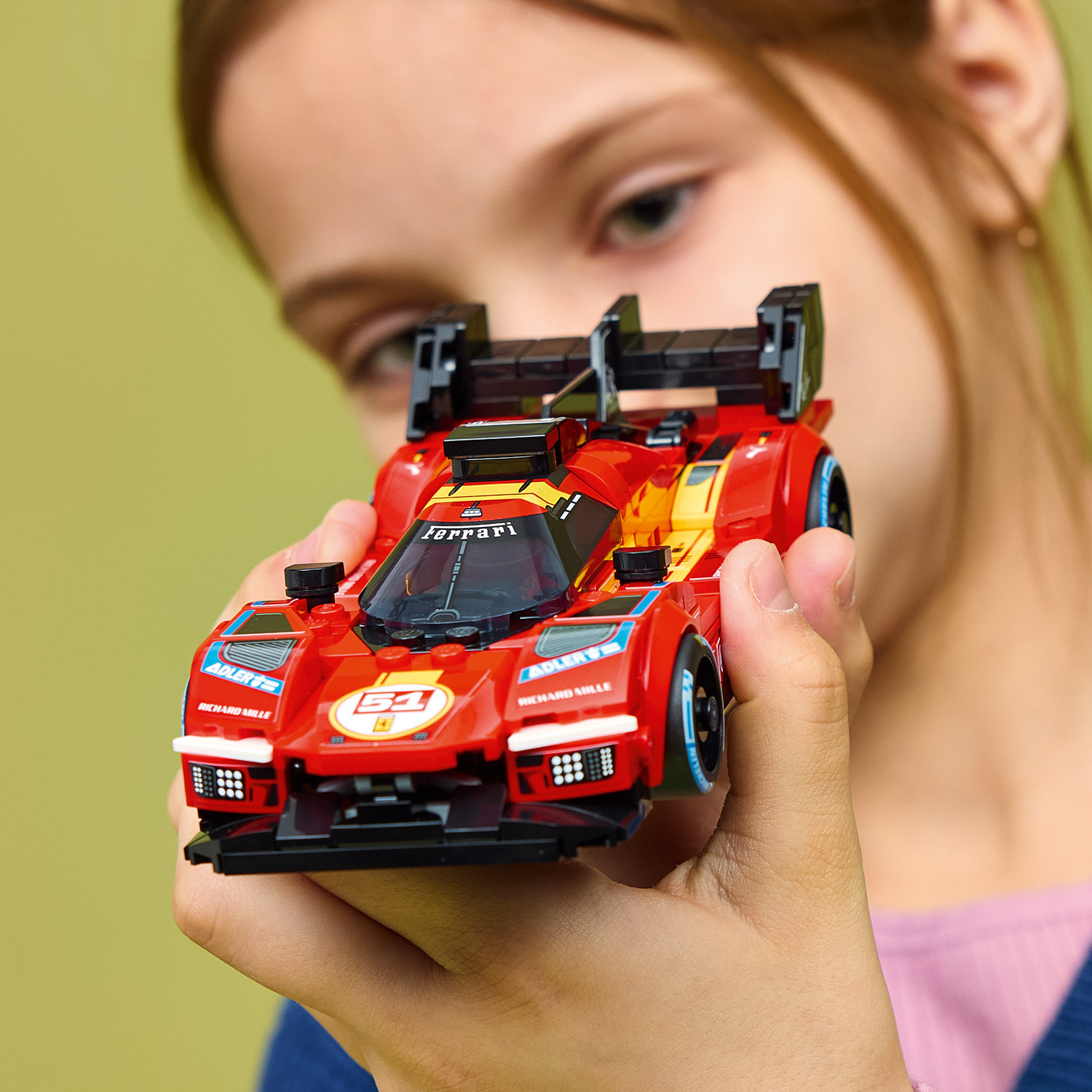 Komplet s trkaćim automobilom Ferrari