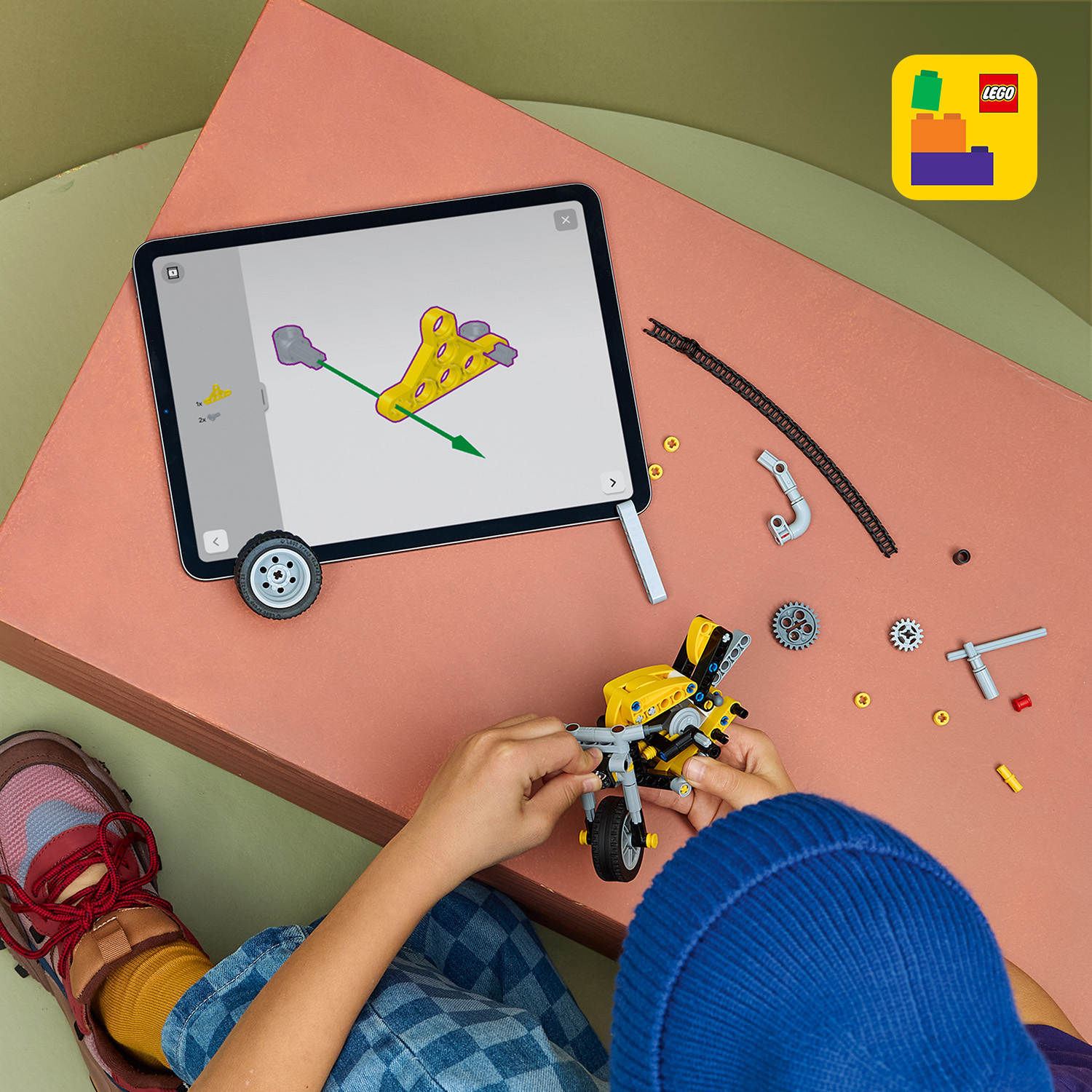 Sadrži interaktivne 3D upute za slaganje