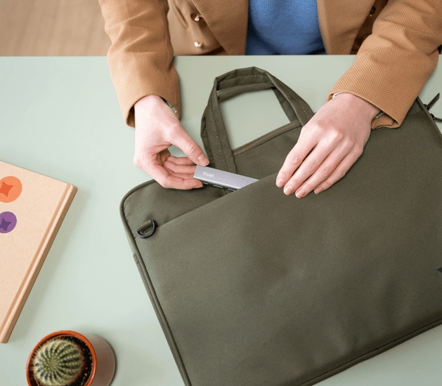 Mali, stilski i snažan