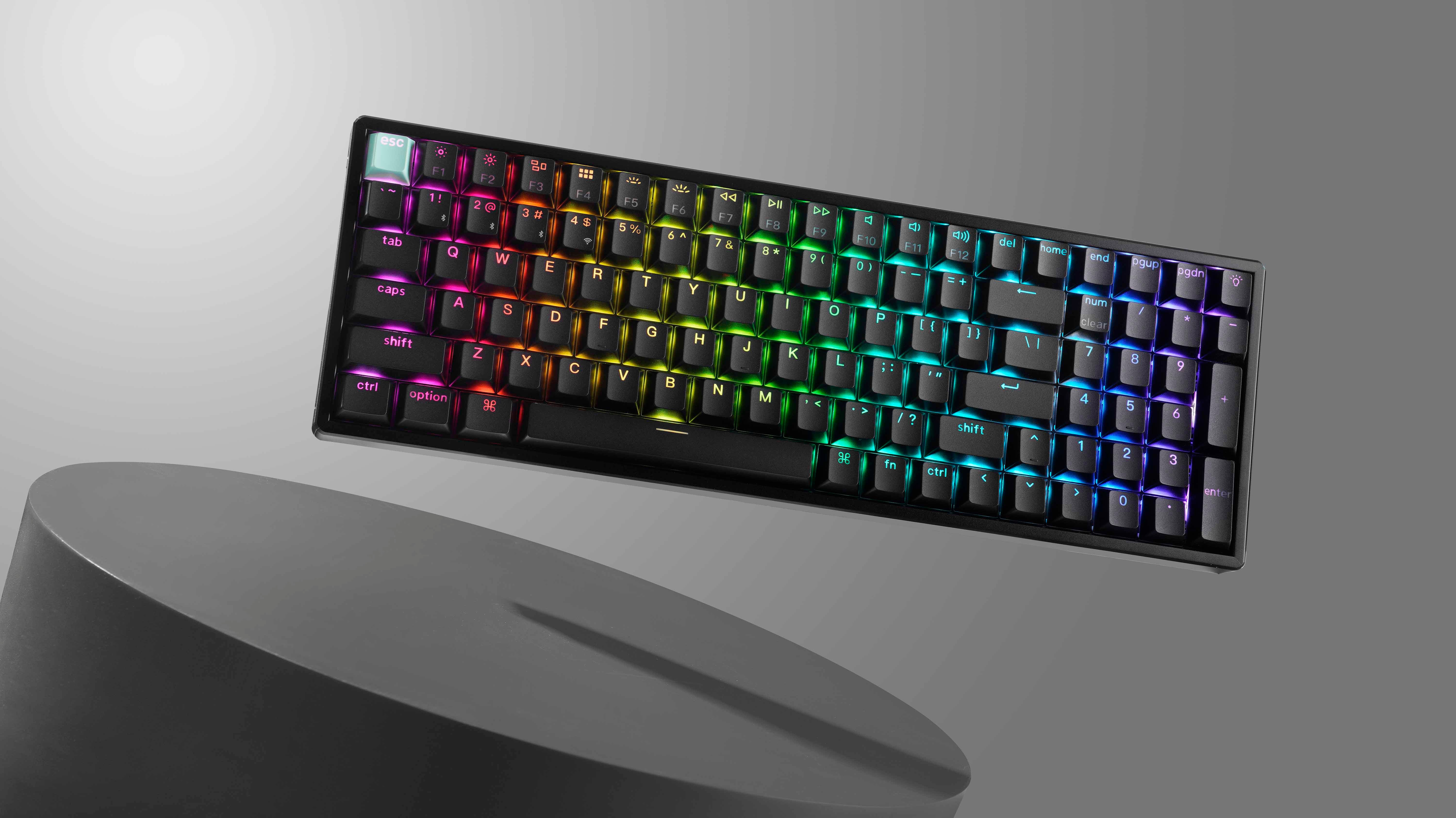 Tipkovnica s RGB osvjetljenjem